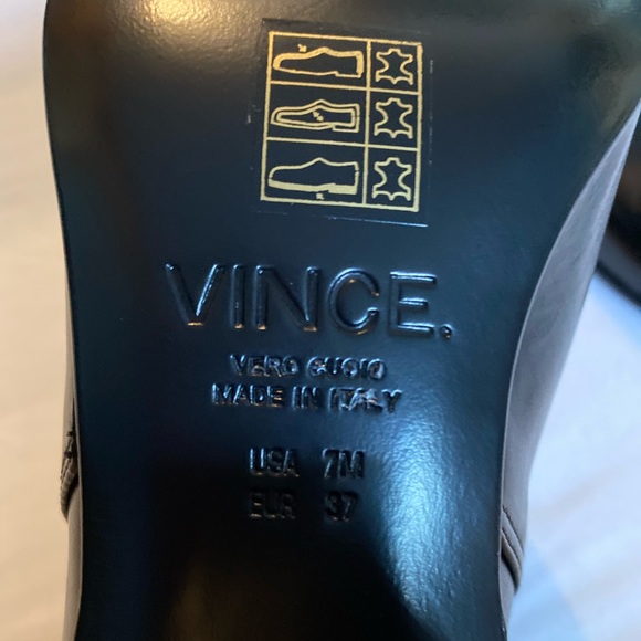 Vince Harriet black leather ankle bootie - Picture 5 of 6